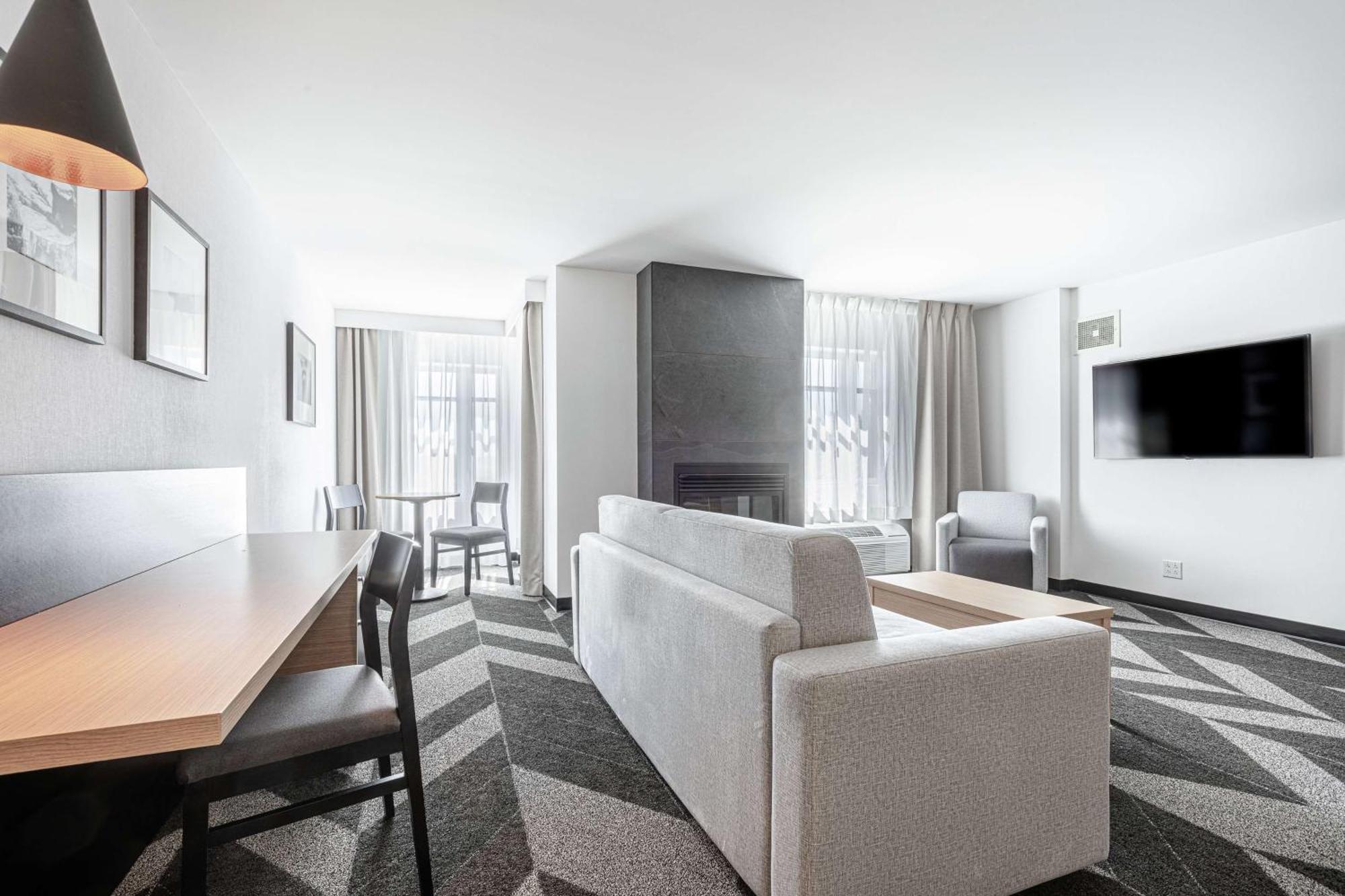 Doubletree By Hilton Quebec Resort Esterno foto